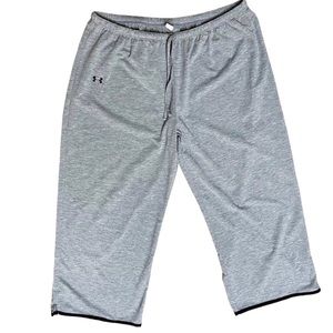 Under Armour. Great lounge or workout pants.